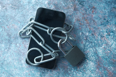 smart phone with chain lock