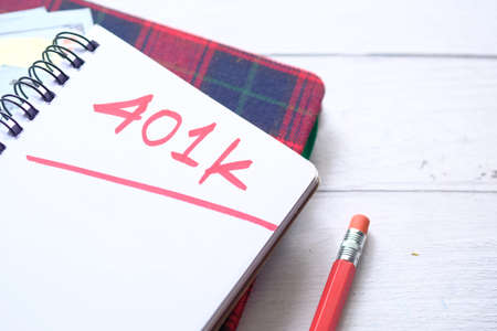 Notepad with word 401k on white background, close up ,の写真素材