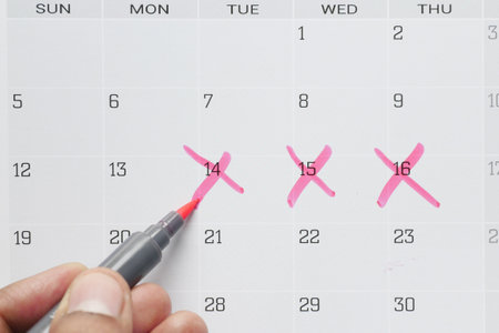 deadline concept with red mark on calendar dateの写真素材