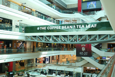 singapore, Marina bay 12 june 2022. interior of plaza singapore shopping mallのeditorial素材
