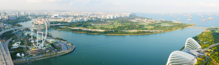 Singapore june 11 , 2022: panorama view of singapore flyer in dayのeditorial素材
