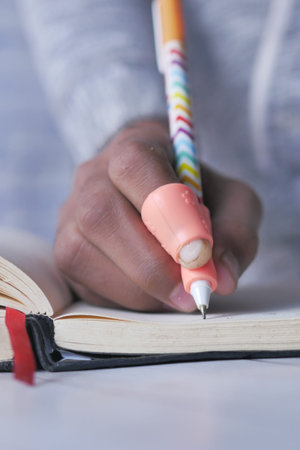 childing using writing corrector pen holder postures grip