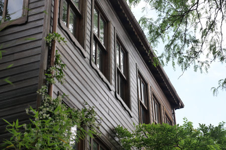 establish shot of a old wooden houseの写真素材