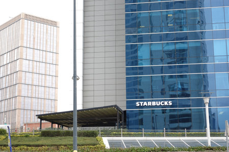 Turkey istanbul 2 february 2023. Starbucks logo on a buildings in umraniyaのeditorial素材