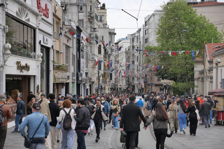 turkey istambul 19 june 2023. Crowded Istiklal street in Taksim, Istanbul,のeditorial素材