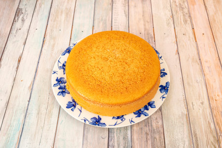 Whole sponge cake to prepare a chocolate cake