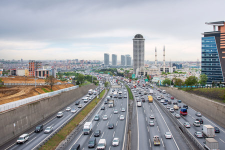An Istanbul ring road at rush hourのeditorial素材