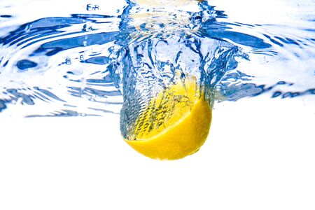 Lemon under waterの写真素材