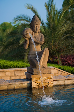 Statue of girl holding vaseのeditorial素材