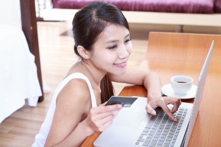 Portrait of Asian Young woman online shoppingのeditorial素材