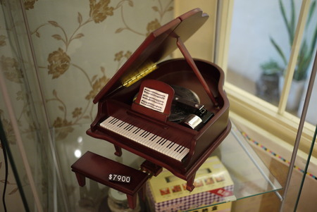 hareBare music boxのeditorial素材