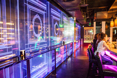 18TCのeditorial素材