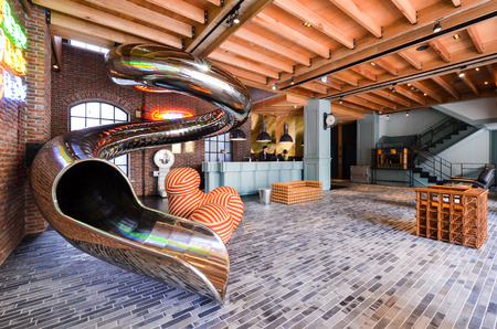 Red Dot Culture and Travelのeditorial素材