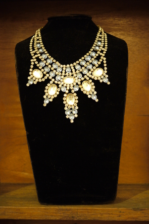 jansoga antique jewelry collectionのeditorial素材