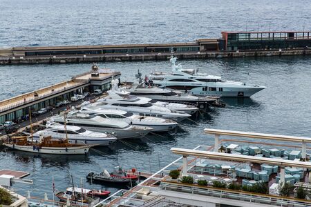 portのeditorial素材