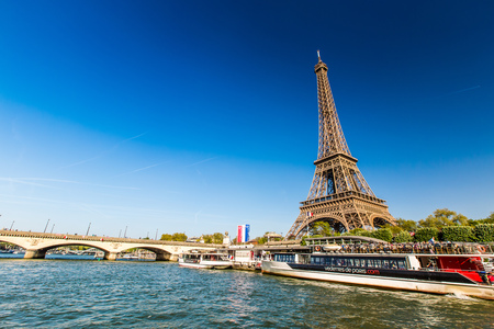 Pleasure-boat at Seine, Paris, Franceのeditorial素材