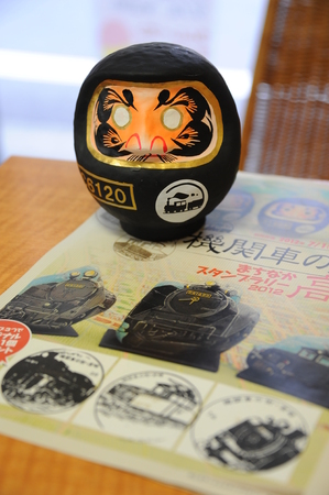 Daruma doll on tableのeditorial素材