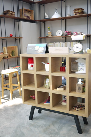 decorative items in the shopのeditorial素材