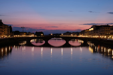 Night view of  Italy Florence Arnoの写真素材