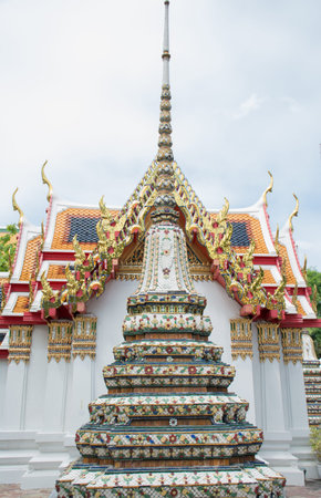 A Stupa in Wat Phoの写真素材