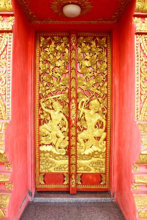 Carved door on Wat Sri Pan Ton,Nan,Thailandの写真素材