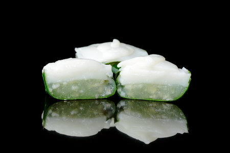  Ta-Go  coconut cream gelatin in banana leave bowlの写真素材