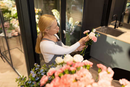 specialist in the care of fresh flowers and potted plants