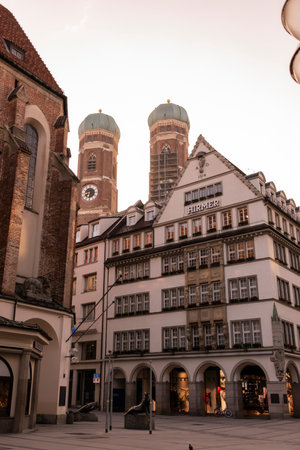 22 May 2019 Munich, Germany -  trade centre of Munich, Frauenkirche, narrow streets at Mitteのeditorial素材