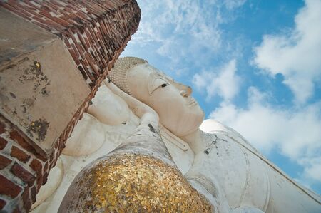 lying white buddha statue at Wat Khun Inthapramun, Ang Thong Province, Thailandの写真素材