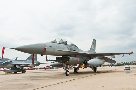 BANGKOK - JUNE 30 : f-16 on display at The Centennial of RTAF Forefathers' Aviation on JUNE 30, 2012, Don Muang Airport, Bangkok, Thailandのeditorial素材