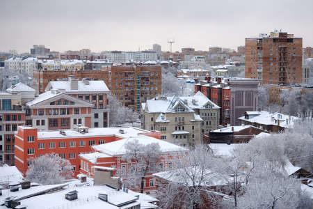 Nizhny Novgorod, Russia - 01.01.2020 - Nizhny Novgorod kremlin, winter cityscape. Gorky city downtown early morning.のeditorial素材