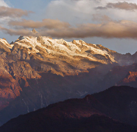 Mountain landscape in Himalayas, Annapurna Circuit, Nepalの写真素材