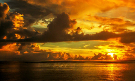 Beautiful sunset over the ocean in the tropics. Panoramaの写真素材