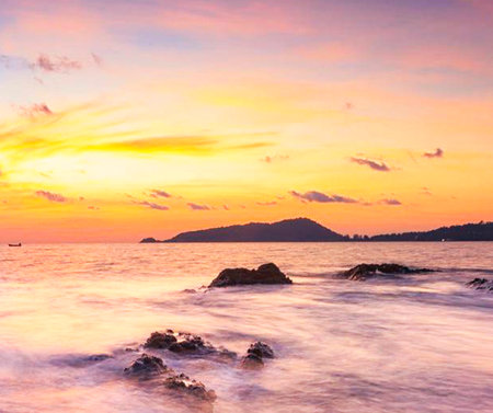 Beautiful sunset on the beach. Koh Samui, Thailand.の写真素材