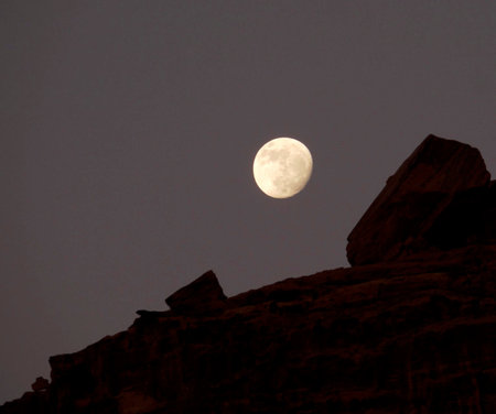 Moon over Wadi Rum desert in Jordan, Middle East, Middle Eastの写真素材