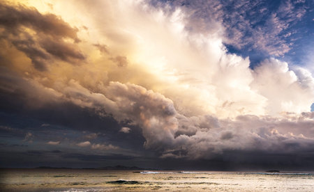 Beautiful seascape with stormy clouds over the ocean.