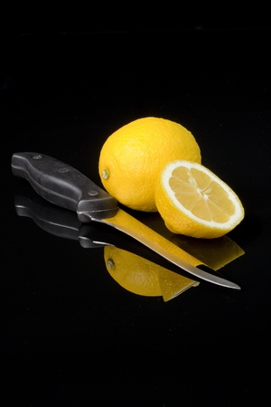 knife and lemonの写真素材