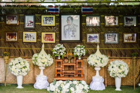 Samut Songkhram, Thailand: February 4, 2017 the people of Thailand were my bow in grace. His Majesty King Bhumibol Adulyadej Rama 9.のeditorial素材