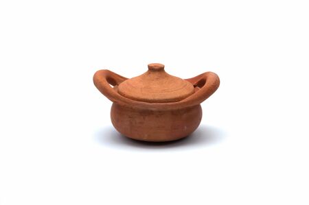 earthen pot isolated on white backgroundの写真素材