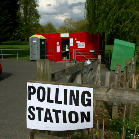 Polling station sign, Braintree, Essexのeditorial素材