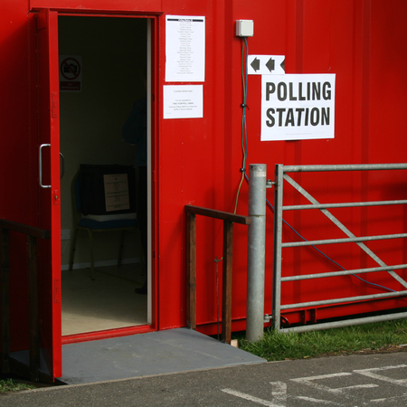 Polling station sign, Braintree, Essexのeditorial素材