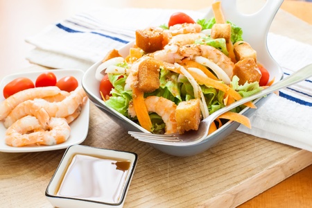 prawn salad with cherry tomato and sippetの写真素材