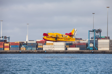Bombardier 415 refilling water in Las Palmas de Gran Canaria during the mayor fire on august 2019