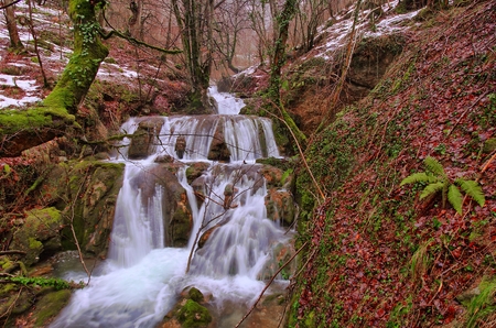 Andoin waterfalls in winter, Spainの写真素材