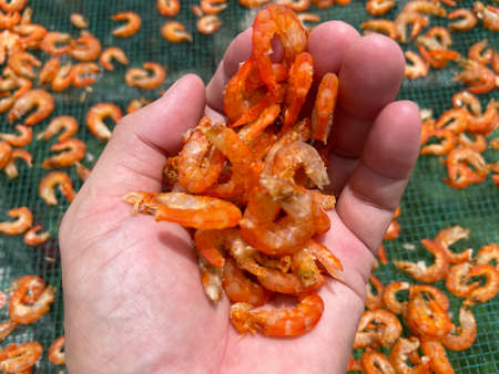 Vietnamese cuisine: boiled dried shrimp