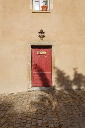 Farmhouse in the small town of Provence, France, wine estate viewのeditorial素材