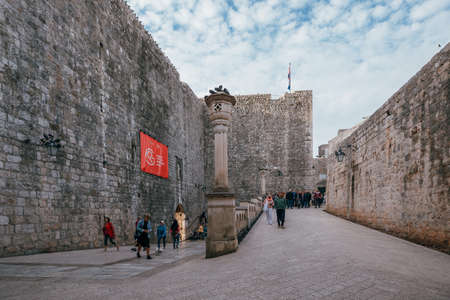 City street and ancient building in Dubrovnik, Croatiaのeditorial素材