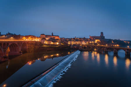 Albi city skyline, Tarn river and Albi Cathedral (Cathedral Basilica of Saint Cecilia) at duskのeditorial素材
