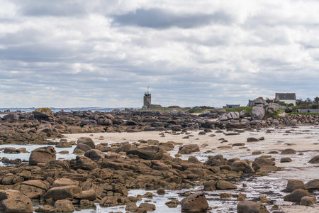 Natural landscape of the rocky beach and seascape along the Brittany coastline, CÃ´te de granite rose or Pink Granite Coast in Franceの写真素材
