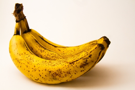 3 bananas side viewの写真素材